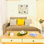 Sweet Retreat 2-br In Mackenzie