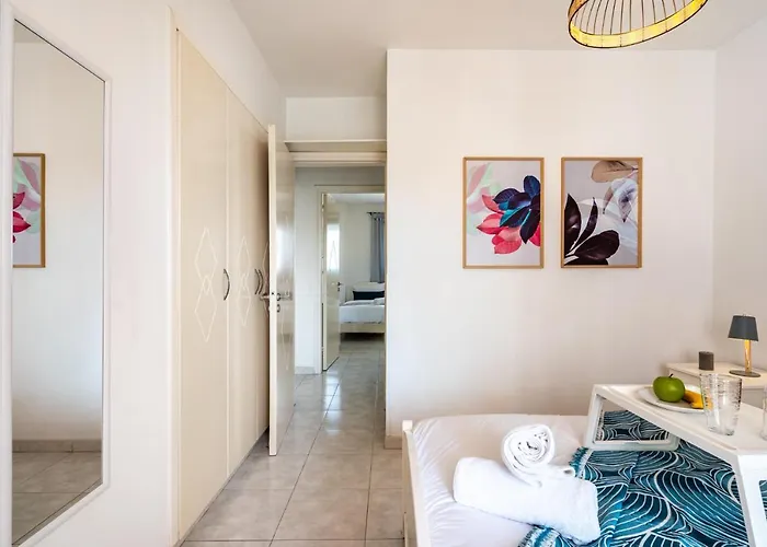 Sweet Retreat 2-br In Mackenzie Apartmán Larnaca